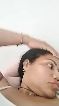 Snapshot of KarenGuzman_ chatting on 01-30-25, 10:08 KarenGuzman online show from 01-30-25, 10:08