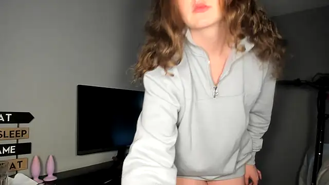 ENGLISHEMILY 69 online show from 03-12-25, 01:08