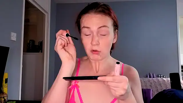 ENGLISHEMILY 69 online show from 10-13-25, 09:53