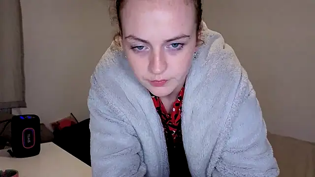 ENGLISHEMILY 69 online show from 12-13-25, 08:36