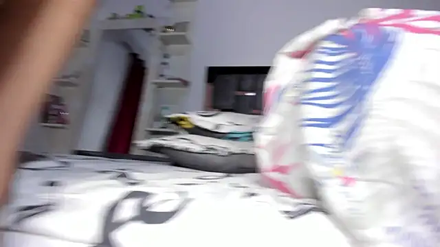 Snapshot of Carol_M8 chatting on 02-05-25, 06:56 Carol M8 online show from 02-05-25, 06:56