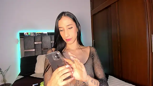 Snapshot of Carol_M8 chatting on 03-12-25, 01:58 Carol M8 online show from 03-12-25, 01:58