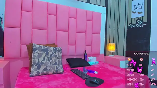 Brithanyslim online show from 01-30-25, 07:37