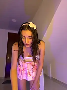 EmySofia online show from 11-15-25, 03:04