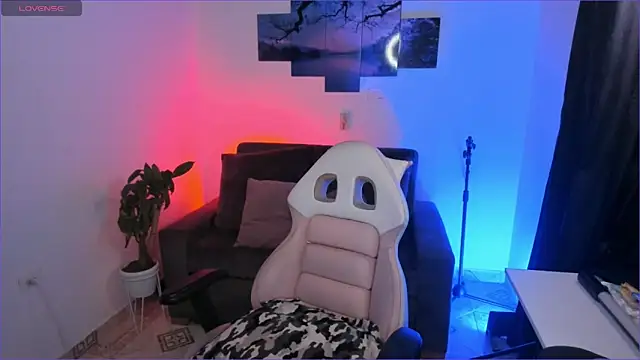 Snapshot of odelei chatting on 10-26-25, 09:37 odelei online show from 10-26-25, 09:37