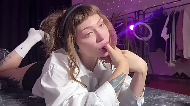 Snapshot of PaulaPratt chatting on 12-13-24, 06:10 PaulaPratt online show from 12-13-24, 06:10