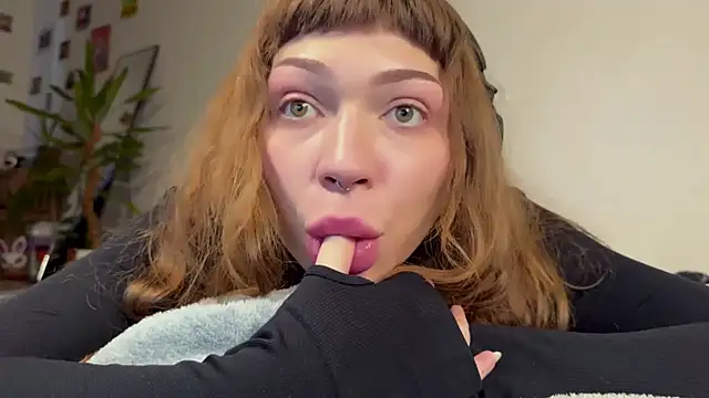 Snapshot of PaulaPratt chatting on 01-09-25, 11:58 PaulaPratt online show from 01-09-25, 11:58