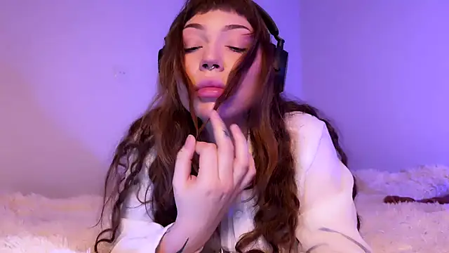 Snapshot of PaulaPratt chatting on 01-28-25, 02:43 PaulaPratt online show from 01-28-25, 02:43