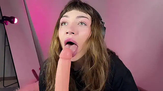 Snapshot of PaulaPratt chatting on 03-02-25, 05:01 PaulaPratt online show from 03-02-25, 05:01