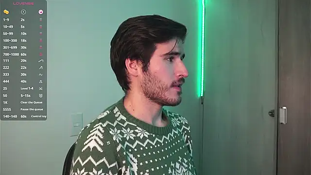 Snapshot of Tony_Wylie chatting on 12-10-24, 09:12 Tony Wylie online show from 12-10-24, 09:12