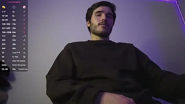 Snapshot of Tony_Wylie chatting on 12-11-24, 06:04 Tony Wylie online show from 12-11-24, 06:04