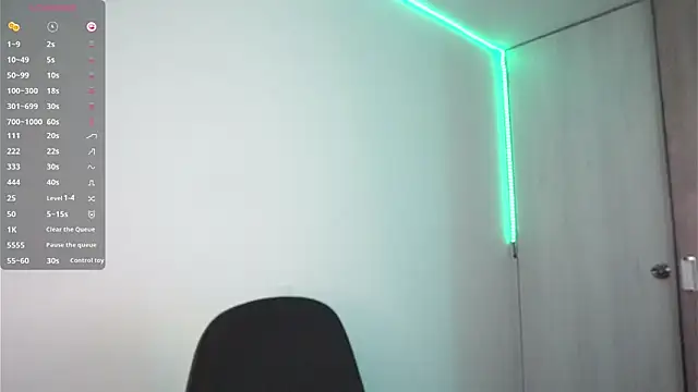 Snapshot of Tony_Wylie chatting on 12-12-24, 06:14 Tony Wylie online show from 12-12-24, 06:14