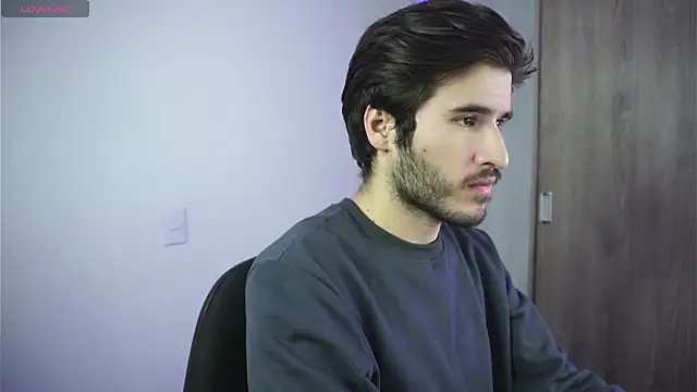 Snapshot of Tony_Wylie chatting on 12-17-24, 02:55 Tony Wylie online show from 12-17-24, 02:55