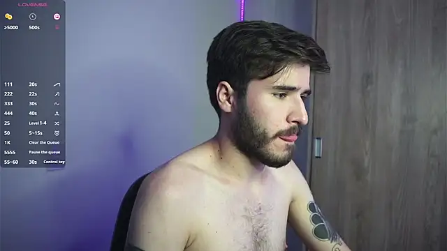 Snapshot of Tony_Wylie chatting on 01-08-25, 02:35 Tony Wylie online show from 01-08-25, 02:35