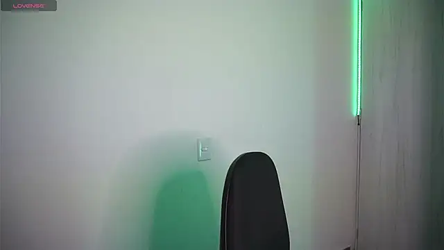 Snapshot of Tony_Wylie chatting on 01-09-25, 11:47 Tony Wylie online show from 01-09-25, 11:47