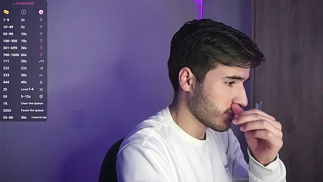 Snapshot of Tony_Wylie chatting on 01-10-25, 02:55 Tony Wylie online show from 01-10-25, 02:55