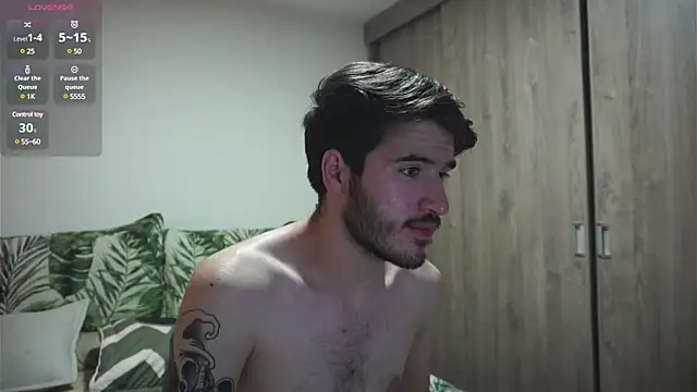 Snapshot of Tony_Wylie chatting on 01-21-25, 06:23 Tony Wylie online show from 01-21-25, 06:23