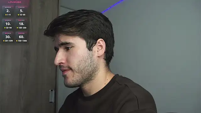 Snapshot of Tony_Wylie chatting on 02-06-25, 07:40 Tony Wylie online show from 02-06-25, 07:40