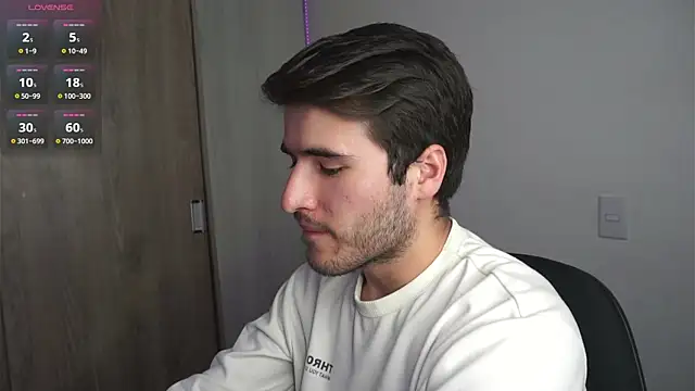 Snapshot of Tony_Wylie chatting on 02-07-25, 10:30 Tony Wylie online show from 02-07-25, 10:30