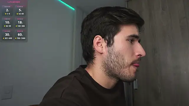 Snapshot of Tony_Wylie chatting on 02-10-25, 08:21 Tony Wylie online show from 02-10-25, 08:21