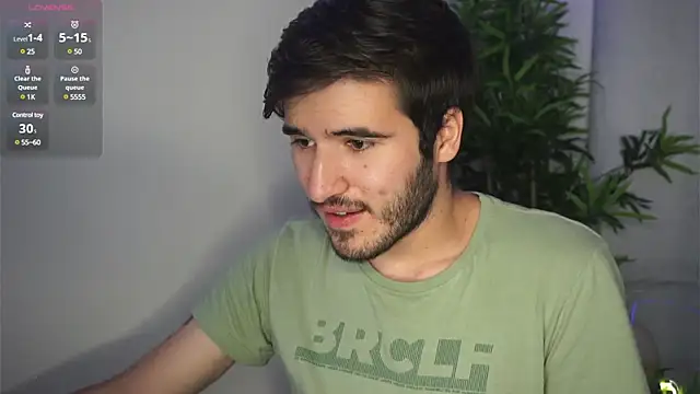 Snapshot of Tony_Wylie chatting on 02-22-25, 05:46 Tony Wylie online show from 02-22-25, 05:46