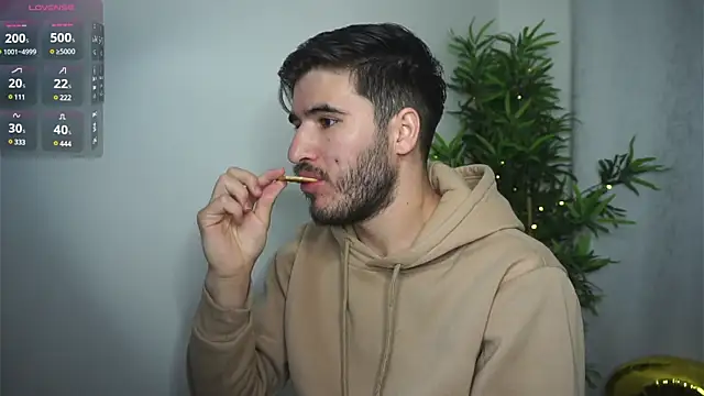 Snapshot of Tony_Wylie chatting on 03-01-25, 10:55 Tony Wylie online show from 03-01-25, 10:55