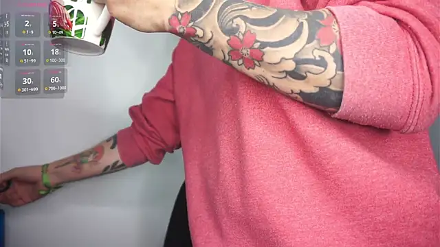 Snapshot of Tony_Wylie chatting on 03-04-25, 10:57 Tony Wylie online show from 03-04-25, 10:57