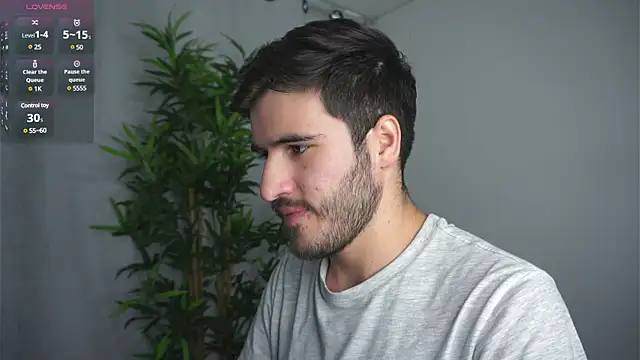 Snapshot of Tony_Wylie chatting on 03-17-25, 04:11 Tony Wylie online show from 03-17-25, 04:11