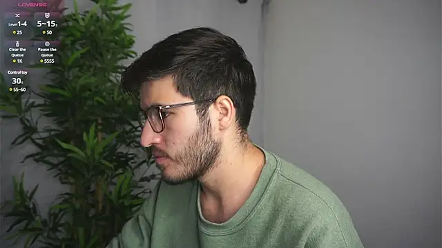 Snapshot of Tony_Wylie chatting on 03-22-25, 10:28 Tony Wylie online show from 03-22-25, 10:28