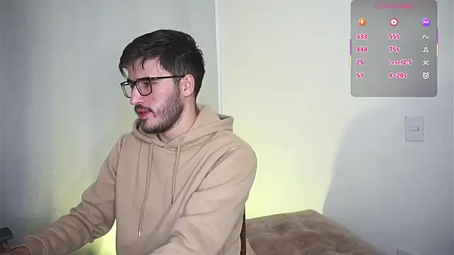 Snapshot of Tony_Wylie chatting on 09-23-25, 09:18 Tony Wylie online show from 09-23-25, 09:18