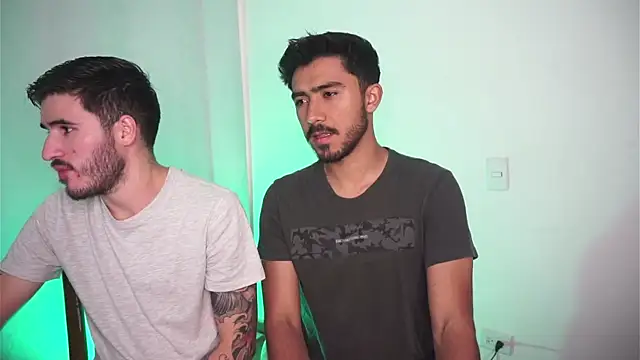 Snapshot of Tony_Wylie chatting on 09-25-25, 08:34 Tony Wylie online show from 09-25-25, 08:34