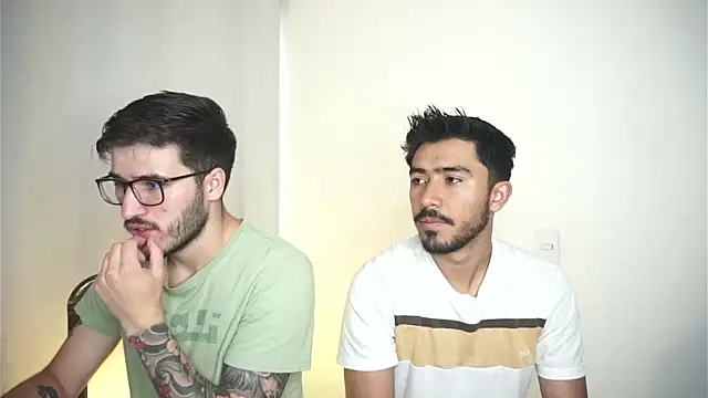 Snapshot of Tony_Wylie chatting on 09-27-25, 04:34 Tony Wylie online show from 09-27-25, 04:34