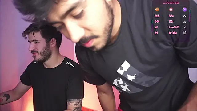 Snapshot of Tony_Wylie chatting on 10-07-25, 08:06 Tony Wylie online show from 10-07-25, 08:06