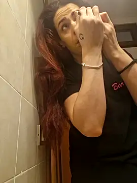 perla97 online show from 02-11-25, 08:20