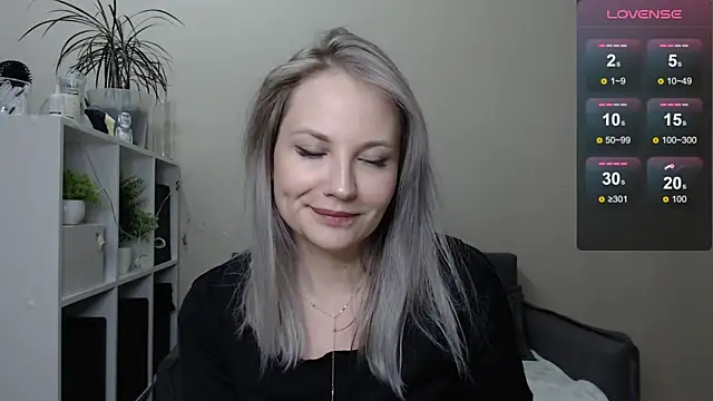 Sunny bunny6 online show from 12-16-24, 04:05