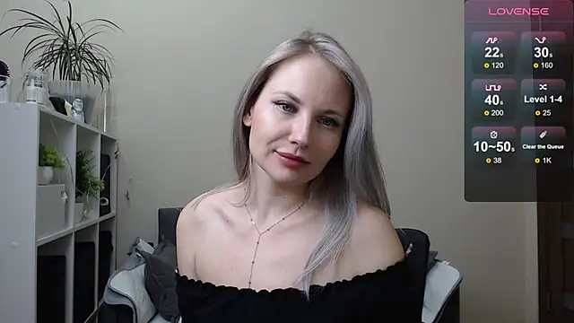 Sunny bunny6 online show from 12-16-24, 07:54