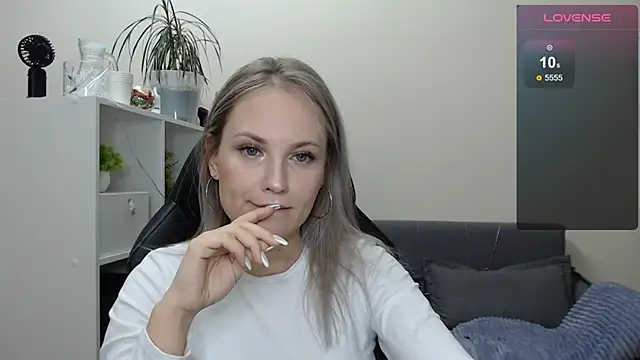 Sunny bunny6 online show from 01-20-25, 06:21