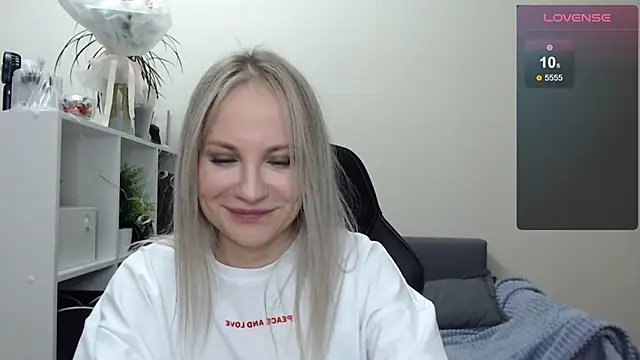 Sunny bunny6 online show from 02-18-25, 07:09