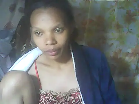 Snapshot of Antsoalie chatting on 12-16-25, 09:03 Antsoalie online show from 12-16-25, 09:03