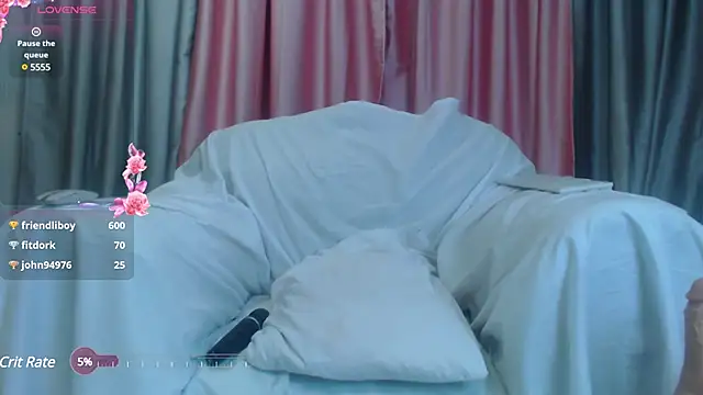 Petite amor2 online show from 03-17-25, 10:06