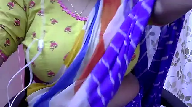 Riya riyaa online show from 12-13-24, 03:32