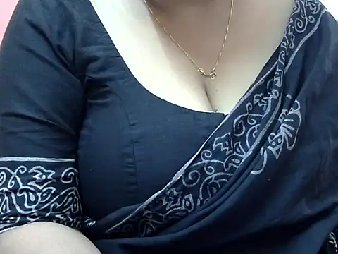 Riya riyaa online show from 12-19-24, 09:51