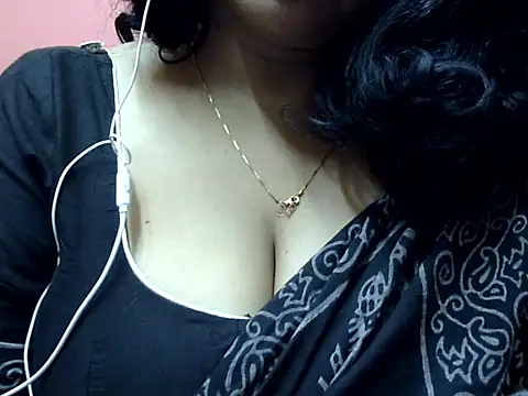 Riya riyaa online show from 12-19-24, 04:57