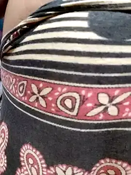 BERRY 00 online show from 10-04-25, 10:02