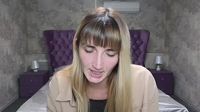 Nika Kitten online show from 10-08-25, 07:00