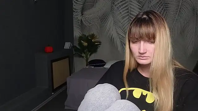 Nika Kitten online show from 11-28-25, 09:45