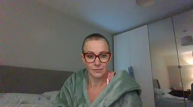 ELEGANT-ARIA36 online show from 02-11-25, 11:54