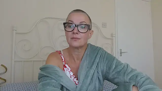 ELEGANT-ARIA36 online show from 10-07-25, 12:35