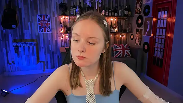 Snapshot of VivienLeeigh chatting on 12-12-24, 05:15 VivienLeeigh online show from 12-12-24, 05:15