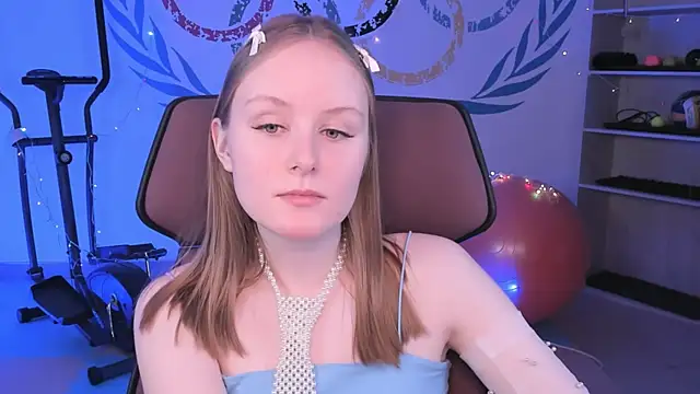 Snapshot of VivienLeeigh chatting on 12-19-24, 03:30 VivienLeeigh online show from 12-19-24, 03:30